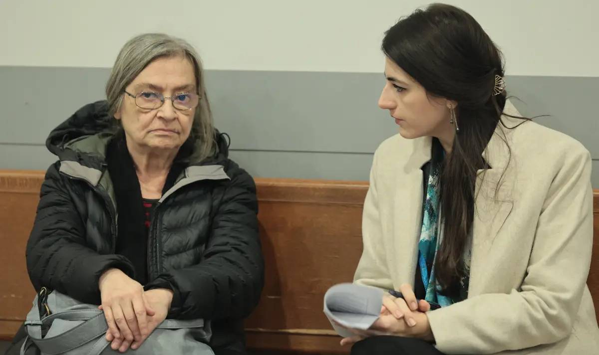 Лена Бориславова с адвоката си Даниела Доковска